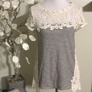 ANTHROPOLOGIE MEDOW RUE EMBROIDERED TOP